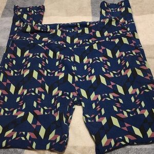 Geometric Patterned Leggings